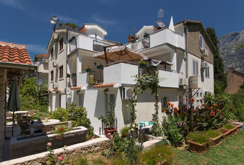 Djurovic Apartments Montenegro โกตอร์ ภายนอก รูปภาพ
