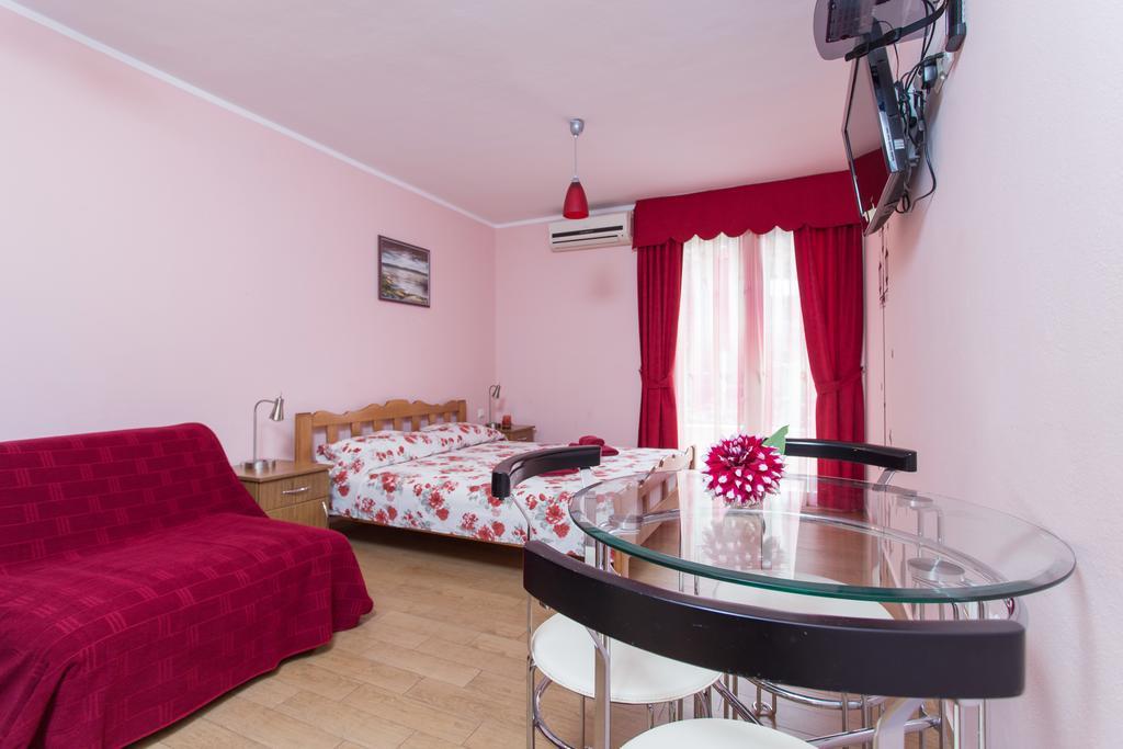 Djurovic Apartments Montenegro โกตอร์ ภายนอก รูปภาพ