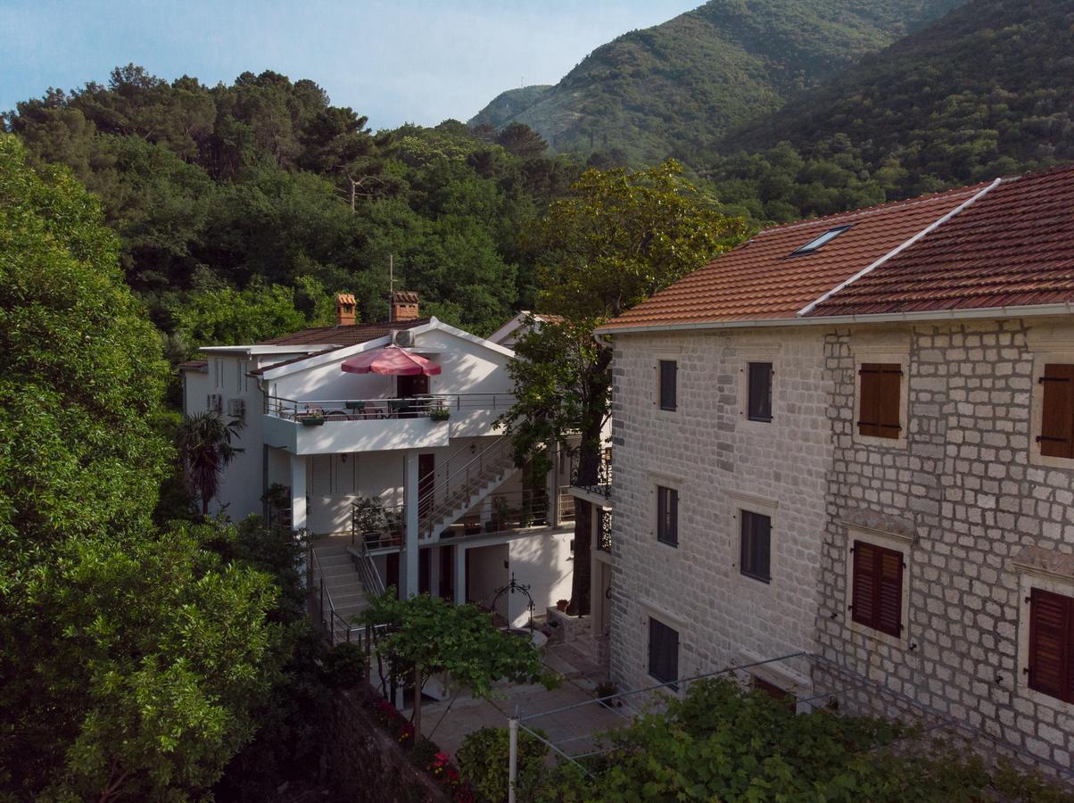 Djurovic Apartments Montenegro โกตอร์ ภายนอก รูปภาพ