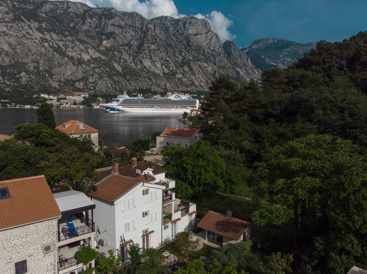 Djurovic Apartments Montenegro โกตอร์ ภายนอก รูปภาพ
